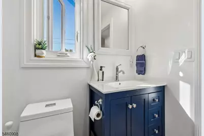 12 Wedgewood Dr #13, Verona, NJ 07044 - Photo 11