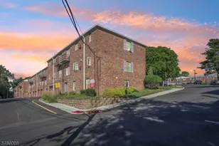 12 Wedgewood Dr, Verona, NJ 07044 - Photo 35