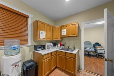47 Park Ave, West Orange Township, NJ 07052 - Photo 15
