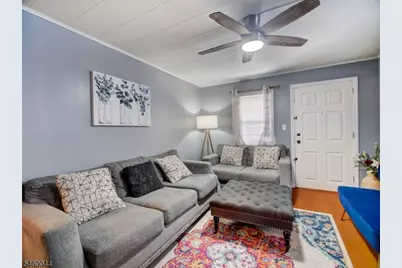 21 Columbia Ave, Kenilworth, NJ 07033 - Photo 5