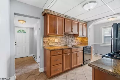 134 Minnehaha Blvd, Parsippany, NJ 07034 - Photo 5