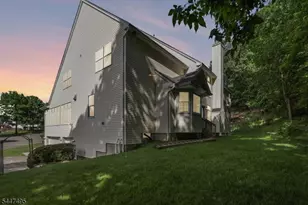 8 Pring Ct, West Orange Township, NJ 07052 - Photo 31
