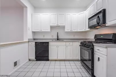 627 Old Dover Rd, Parsippany, NJ 07950 - Photo 9