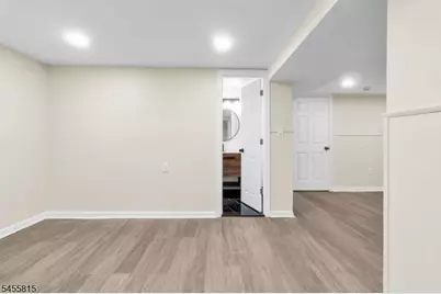 209 S Michigan Ave, Kenilworth, NJ 07033 - Photo 31