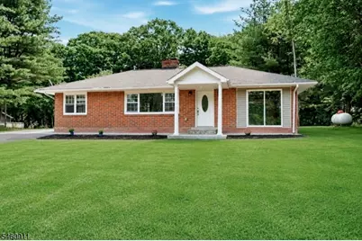 89 Armstrong Rd, Wantage, NJ 07461 - Photo 1