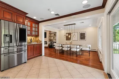 33 Canterbury Dr, Scotch Plains Township, NJ 07076 - Photo 3