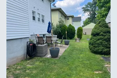 115 Burnside Ave #2, Cranford Township, NJ 07016 - Photo 11