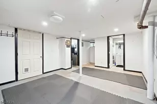 928 Beechwood Ct, Plainfield, NJ 07060 - Photo 25