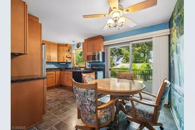 45 Sunset Rd, Bloomingdale, NJ 07403 - Photo 9