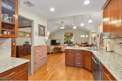 40 2nd Ave, Garwood, NJ 07027 - Photo 23