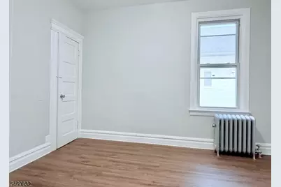 17-19 Spencer St #2, Elizabeth, NJ 07202 - Photo 5