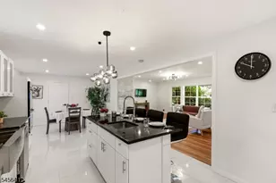 496 Seven Oaks Ct, Orange, NJ 07050 - Photo 15