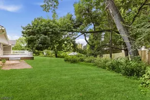 496 Seven Oaks Ct, Orange, NJ 07050 - Photo 27