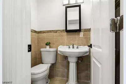 496 Seven Oaks Ct, Orange, NJ 07050 - Photo 17