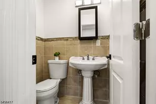 496 Seven Oaks Ct, Orange, NJ 07050 - Photo 17