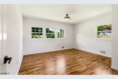 496 Seven Oaks Ct, Orange, NJ 07050 - Photo 21