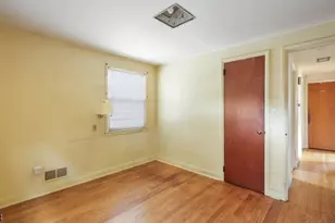 212 Stoughton Ave, Cranford Township, NJ 07016 - Photo 17