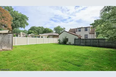 212 Stoughton Ave, Cranford Township, NJ 07016 - Photo 29