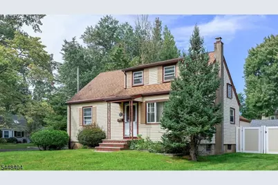 212 Stoughton Ave, Cranford Township, NJ 07016 - Photo 3
