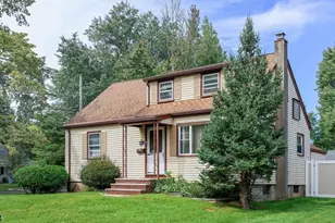 212 Stoughton Ave, Cranford Township, NJ 07016 - Photo 3