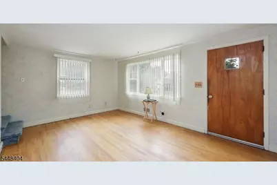 212 Stoughton Ave, Cranford Township, NJ 07016 - Photo 7