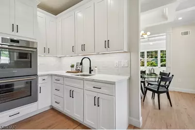 126 Hickson Dr, New Providence, NJ 07974 - Photo 11