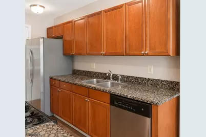 18 Mews Ln, South Orange, NJ 07079 - Photo 3