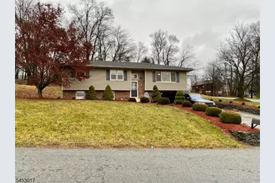 2 Geraldine Dr, Wantage, NJ 07461 - Photo 1