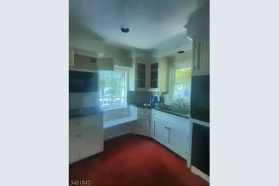 265 S Main St #2, Raritan Township, NJ 08822 - Photo 11
