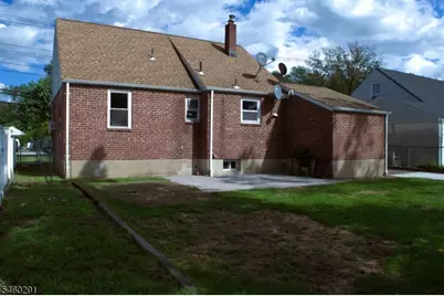 614 Mola Blvd, Elmwood Park, NJ 07407 - Photo 25