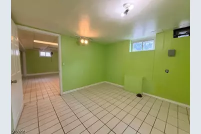 614 Mola Blvd, Elmwood Park, NJ 07407 - Photo 19