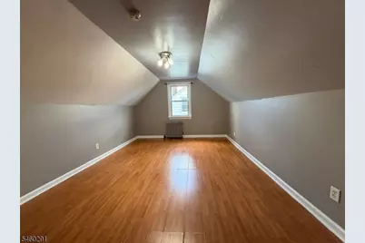 614 Mola Blvd, Elmwood Park, NJ 07407 - Photo 15