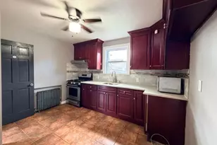 614 Mola Blvd, Elmwood Park, NJ 07407 - Photo 5