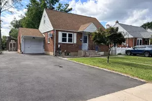 614 Mola Blvd, Elmwood Park, NJ 07407 - Photo 23