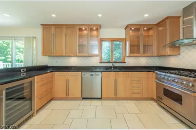 193 Walnut St, Livingston, NJ 07039 - Photo 9