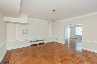 9 Vernon Ave #2, Newark, NJ 07108 - Photo 5