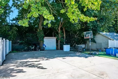 18 Union Pl, Irvington, NJ 07111 - Photo 13