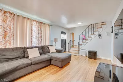 18 Union Pl, Irvington, NJ 07111 - Photo 3