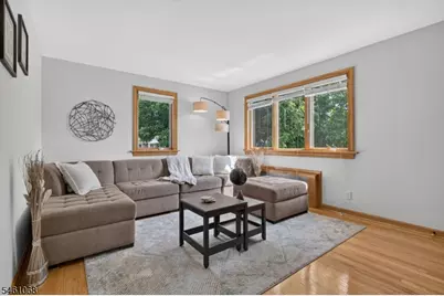 4 Howard Ave, Clifton, NJ 07013 - Photo 3