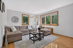 4 Howard Ave, Clifton, NJ 07013 - Photo 3