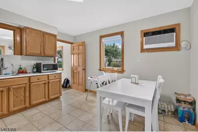 4 Howard Ave, Clifton, NJ 07013 - Photo 9