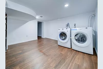 217 Heywood Ave, Orange, NJ 07050 - Photo 15