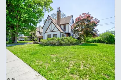 217 Heywood Ave, Orange, NJ 07050 - Photo 25