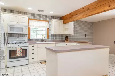 52 Channing Dr, Ringwood, NJ 07456 - Photo 5