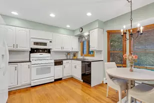 41 Dexter Dr N, Bernards Township, NJ 07920 - Photo 15