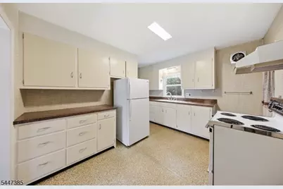 205 Glen Rd, Sparta Township, NJ 07871 - Photo 7