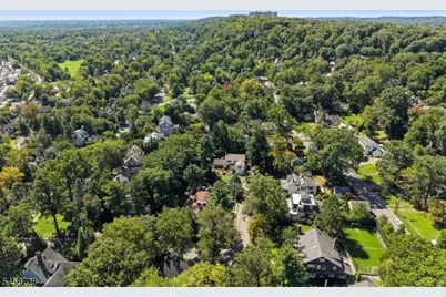 1 Seneca Pl, Montclair, NJ 07043 - Photo 43