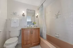 1 Seneca Pl, Montclair, NJ 07043 - Photo 31