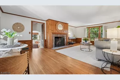 1 Seneca Pl, Montclair, NJ 07043 - Photo 7