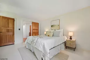 1 Seneca Pl, Montclair, NJ 07043 - Photo 23